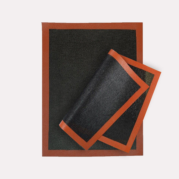 Silikone Bagemåtte i Sort og Brun - Non-Stick og Fleksibel til Madlavning