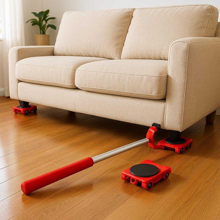 Møbelrullesæt i Rød Design – Høj Kvalitet og Effektivitet til Nem Møbelflytning. The red furniture mover set is efficiently used in a bright living room, with two movers supporting a large beige sofa effortlessly gliding across a polished wooden floor, hinting at its practical use for easy home reorganization.