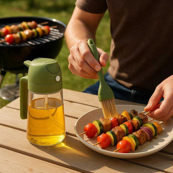 Olieflaske med Hældetud og Pensel - Praktisk og Multifunktionel i Keramik, Tilgængelig i 4 Farver: A different realistic outdoor barbecue setting where the product is securely positioned on a picnic table beside a grill, being used to brush oil onto skewers, with proper physics, natural lighting creating shadows, and realistic integration into the lively, outdoor environment.