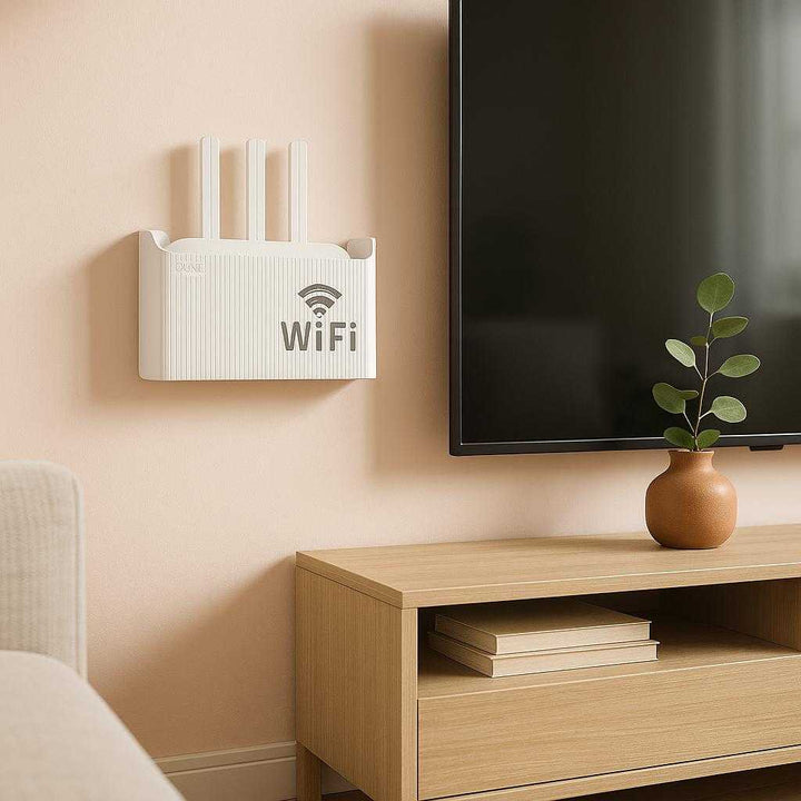 Router skjuler – Elegant vægmonteret WiFi boks: A realistic contemporary living room where the router skjuler is properly grounded on a wall next to a minimalist entertainment unit, naturally positioned with WiFi antennas discreetly visible.